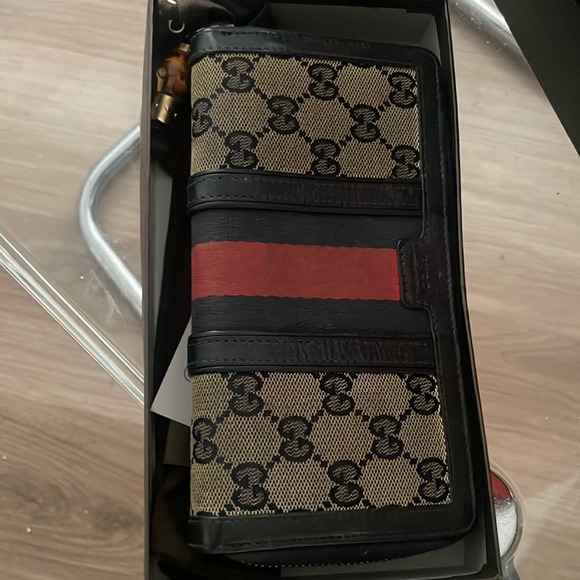 Gucci Accessories - Gucci Boston Navy Wallet